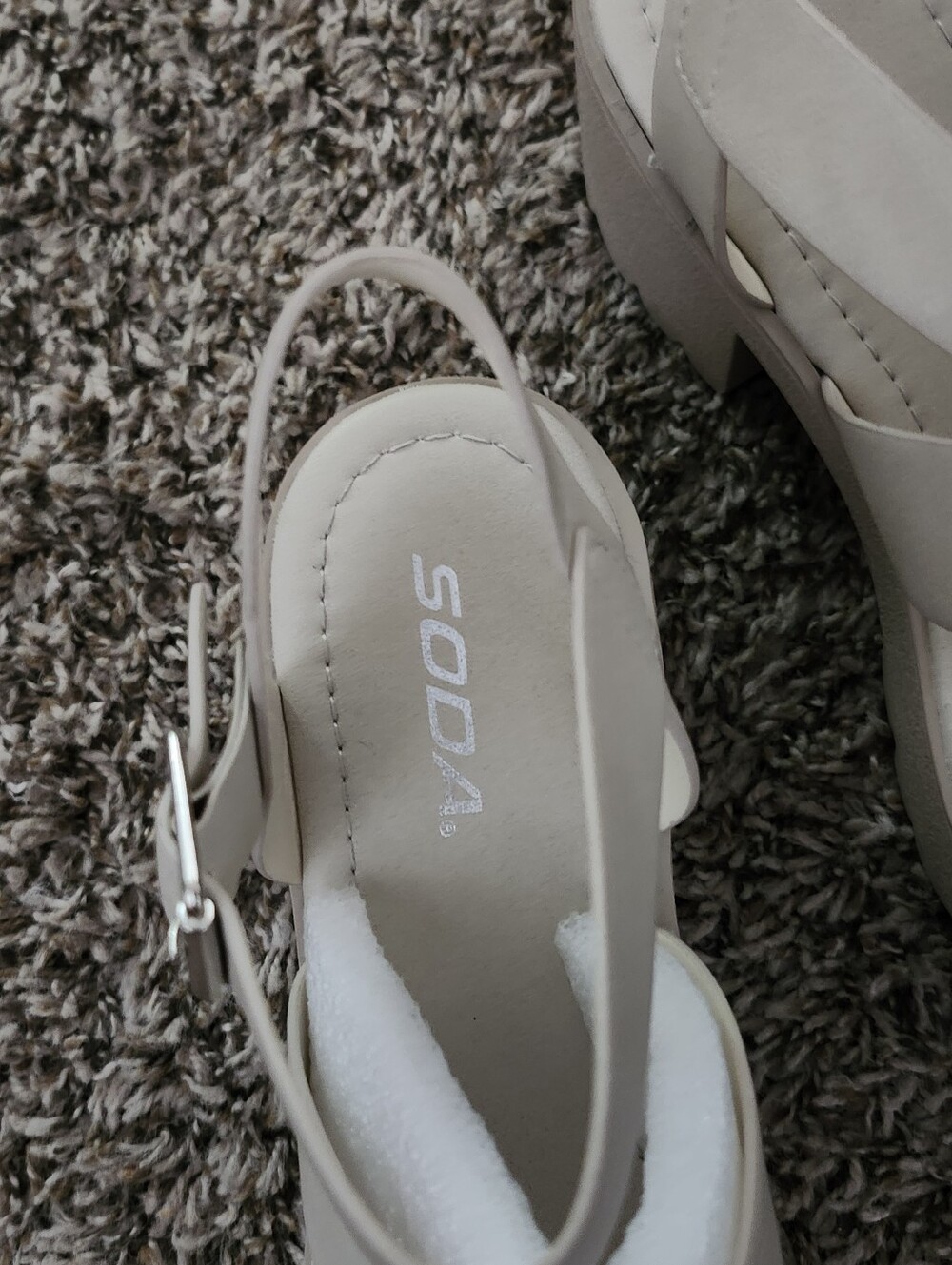 Soda Chunky Platform Sandal in Cream - Picture 3 of 7